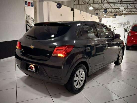 CHEVROLET-ONIX-2019