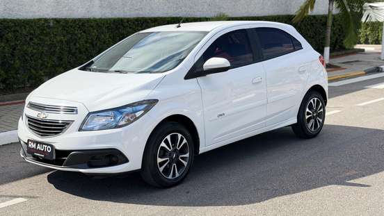CHEVROLET-ONIX-2012