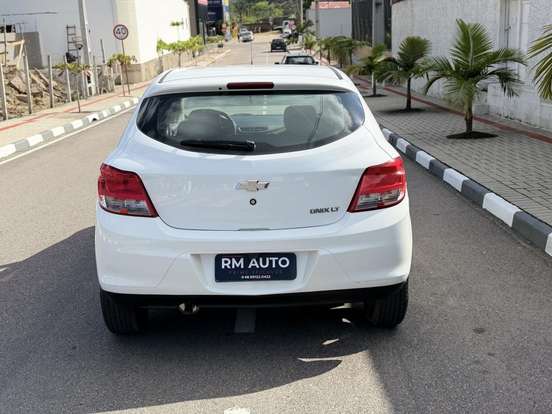 CHEVROLET-ONIX-2012