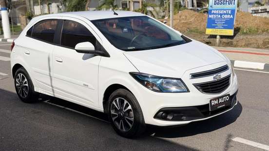 CHEVROLET-ONIX-2012