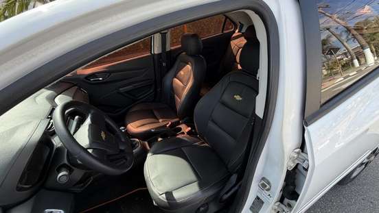 CHEVROLET-ONIX-2012