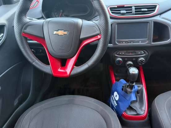 CHEVROLET-ONIX-2014