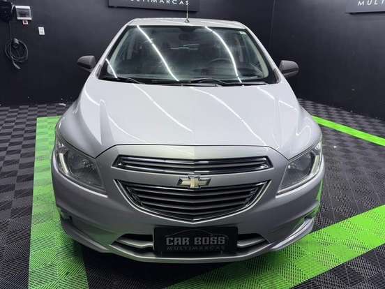 CHEVROLET-ONIX-2015
