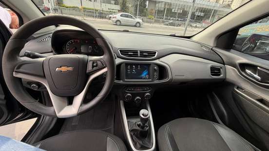 CHEVROLET-ONIX-2018