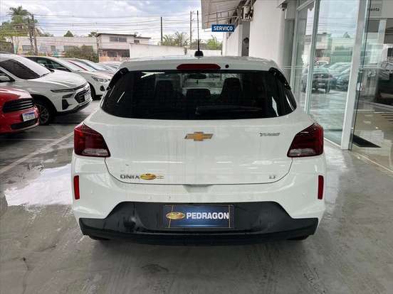 CHEVROLET-ONIX-1.0 TURBO FLEX LT AUTOMÁTICO CHEVROLET-ONIX-2024