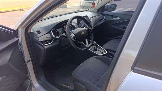 CHEVROLET-ONIX-2020
