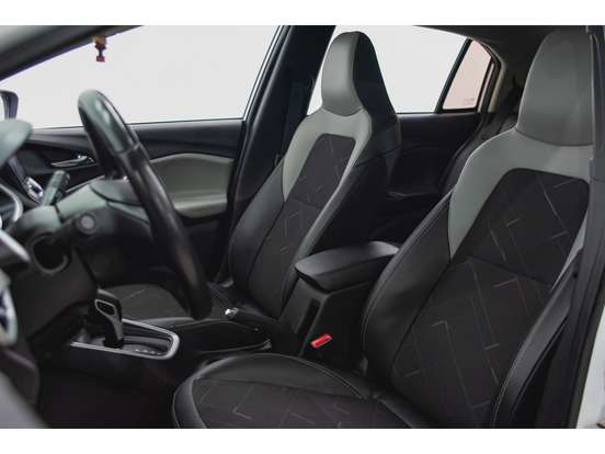 CHEVROLET-ONIX-1.0 TURBO FLEX PLUS PREMIER AUTOMÁTICO CHEVROLET-ONIX-2024