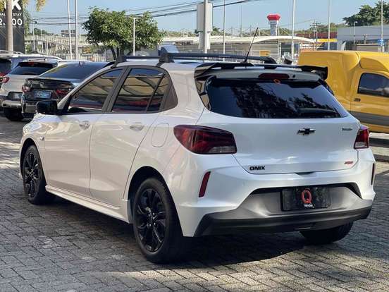 CHEVROLET-ONIX-2020