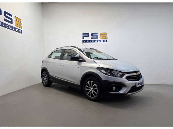 CHEVROLET-ONIX-2016