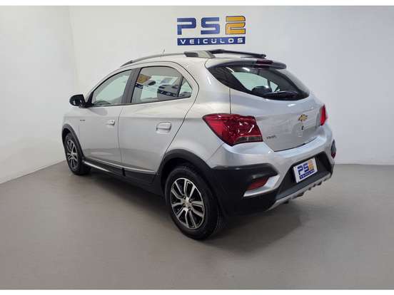CHEVROLET-ONIX-1.4 MPFI ACTIV 8V FLEX 4P AUTOMÁTICO CHEVROLET-ONIX-2016
