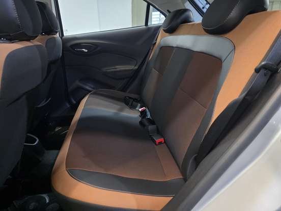 CHEVROLET-ONIX-1.4 MPFI ACTIV 8V FLEX 4P AUTOMÁTICO CHEVROLET-ONIX-2016
