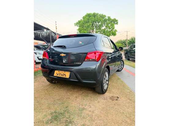 CHEVROLET-ONIX-2018