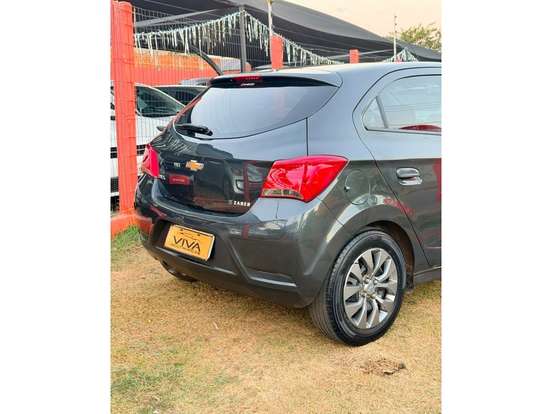 CHEVROLET-ONIX-1.4 MPFI ADVANTAGE 8V FLEX 4P AUTOMÁTICO CHEVROLET-ONIX-2018