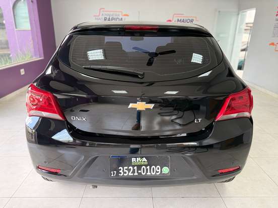 CHEVROLET-ONIX-1.4 MPFI LT 8V FLEX 4P AUTOMÁTICO CHEVROLET-ONIX-2018
