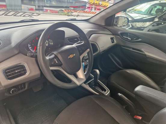 CHEVROLET-ONIX-2018