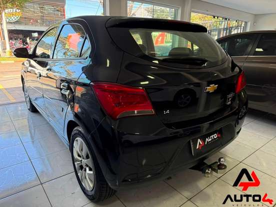 CHEVROLET-ONIX-1.4 MPFI LT 8V FLEX 4P MANUAL CHEVROLET-ONIX-2018