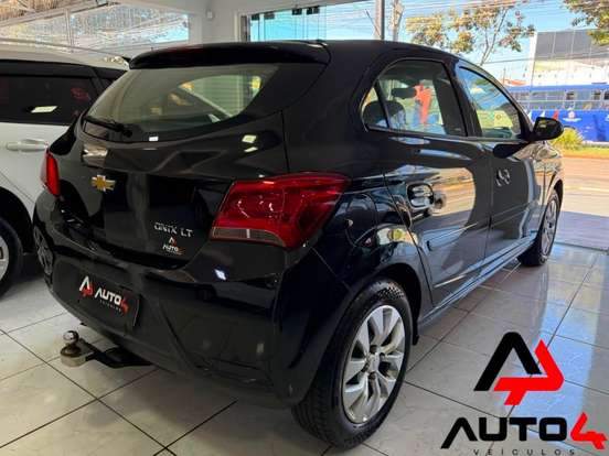CHEVROLET-ONIX-1.4 MPFI LT 8V FLEX 4P MANUAL CHEVROLET-ONIX-2018