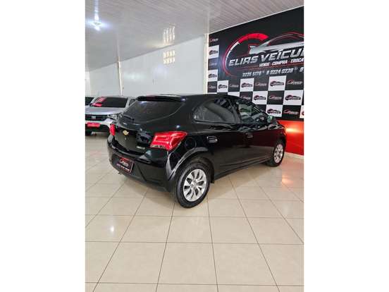 CHEVROLET-ONIX-2016