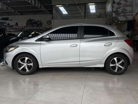 CHEVROLET-ONIX-1.4 MPFI LTZ 8V FLEX 4P AUTOMÁTICO CHEVROLET-ONIX-2016