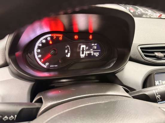 CHEVROLET-ONIX-1.4 MPFI LTZ 8V FLEX 4P AUTOMÁTICO CHEVROLET-ONIX-2019