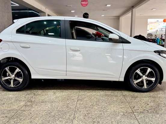 CHEVROLET-ONIX-1.4 MPFI LTZ 8V FLEX 4P AUTOMÁTICO CHEVROLET-ONIX-2017
