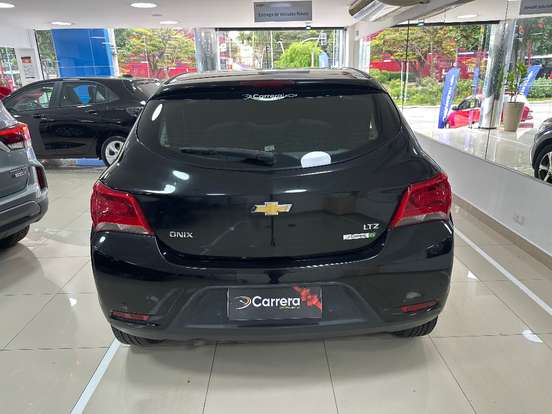 CHEVROLET-ONIX-1.4 MPFI LTZ 8V FLEX 4P AUTOMÁTICO CHEVROLET-ONIX-2018