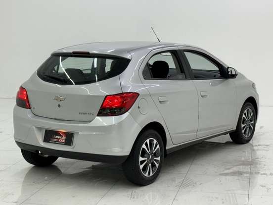 CHEVROLET-ONIX-2012