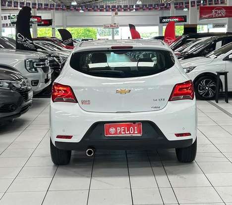 CHEVROLET-ONIX-2018