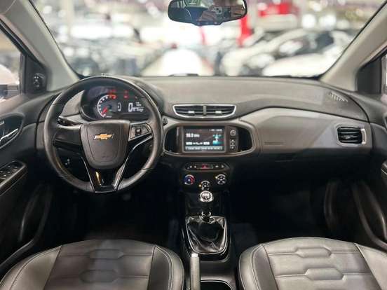 CHEVROLET-ONIX-2018