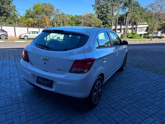CHEVROLET-ONIX-1.4 MPFI LTZ 8V FLEX 4P MANUAL CHEVROLET-ONIX-2014