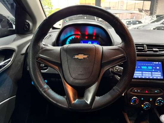 CHEVROLET-ONIX-2013