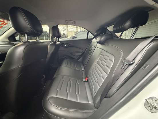 CHEVROLET-ONIX-1.4 MPFI LTZ 8V FLEX 4P MANUAL CHEVROLET-ONIX-2018