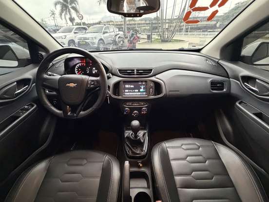 CHEVROLET-ONIX-2018