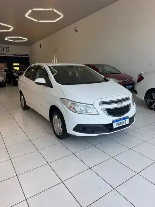 CHEVROLET-PRISMA-2014