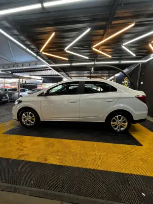 CHEVROLET-PRISMA-2015