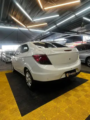 CHEVROLET-PRISMA-2015