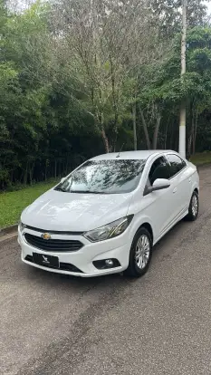 CHEVROLET-PRISMA-2018