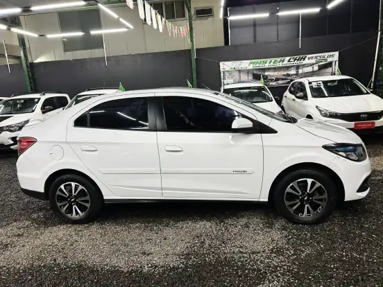 CHEVROLET-PRISMA-2014