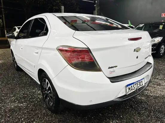 CHEVROLET-PRISMA-2014