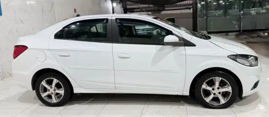 CHEVROLET-PRISMA-2017