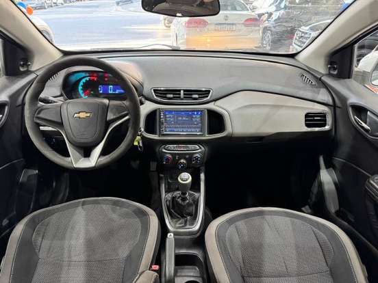 CHEVROLET-PRISMA-2013