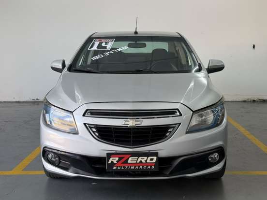 CHEVROLET-PRISMA-2013