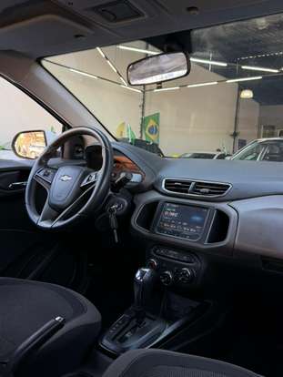 CHEVROLET-PRISMA-2014