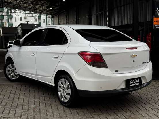CHEVROLET-PRISMA-2014