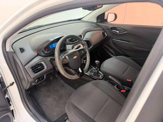 CHEVROLET-PRISMA-2017