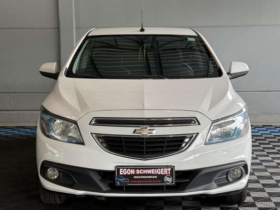 CHEVROLET-PRISMA-2013