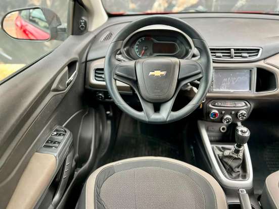 CHEVROLET-PRISMA-2013