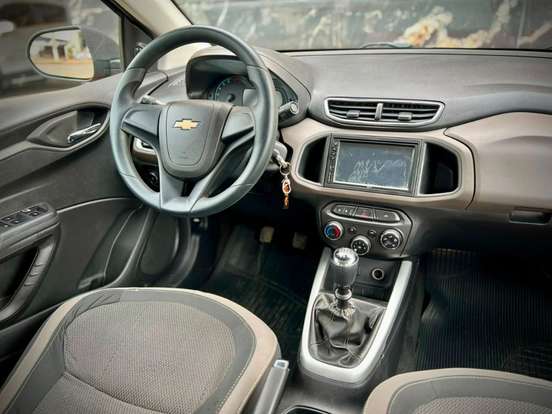 CHEVROLET-PRISMA-2013
