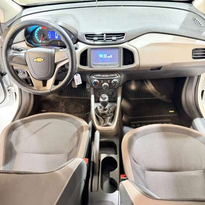 CHEVROLET-PRISMA-2014