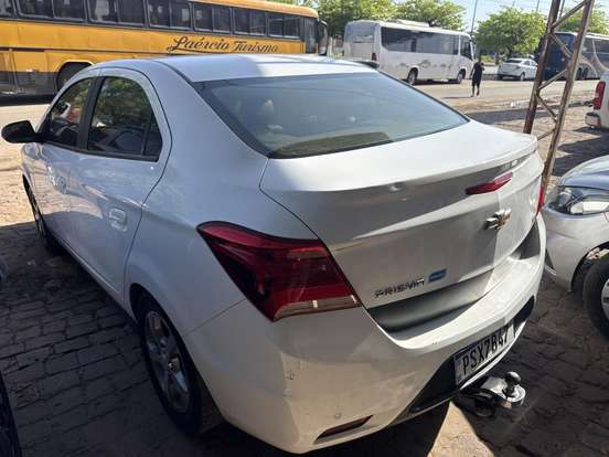 CHEVROLET-PRISMA-2017